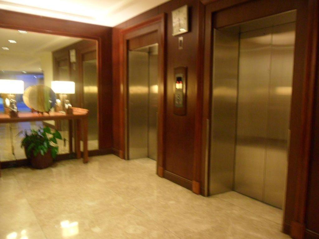 Amorsolo Mansion Hotel Manila Exterior foto